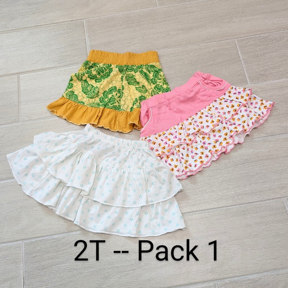 Girls Floral Printed Layered Flared Above Knee Length Skirts, Size: 2T